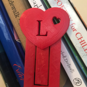 Kalp şeklinde kitap ayracı